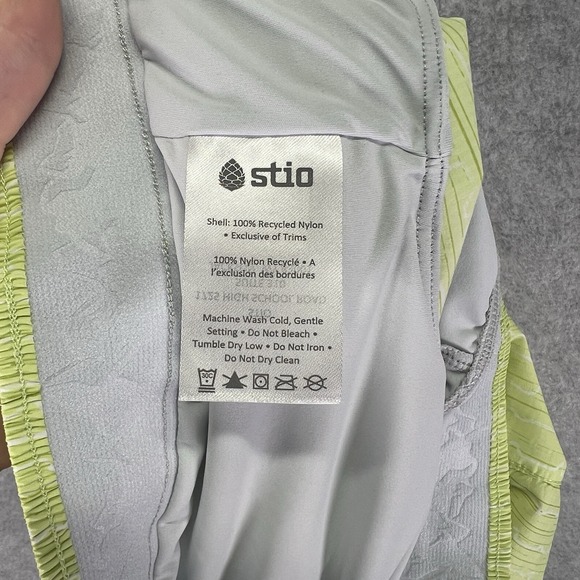 Stio Second Light Shorts Womens Medium 4" Green Tea Bark Stretch Hiking Running - Picture 10 of 11